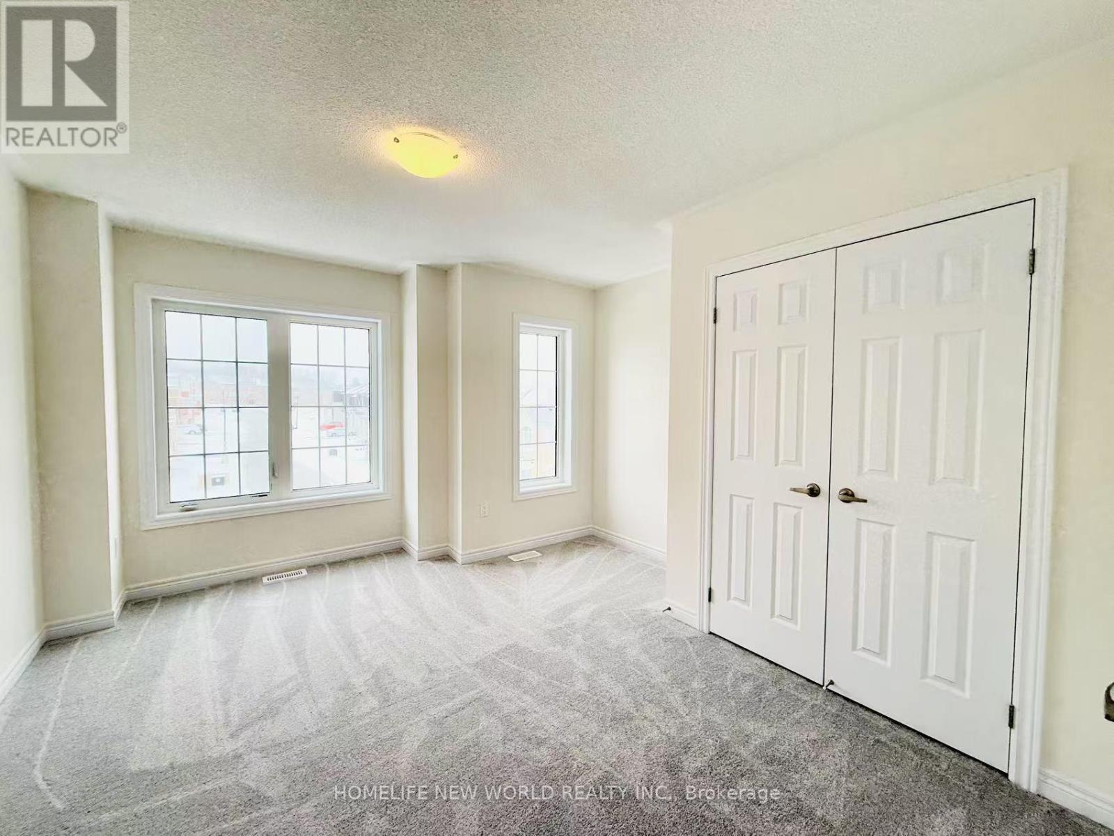 925 Crowsnest Hollow, Pickering, Ontario L1X 0P4 - Photo 19 - E13586812