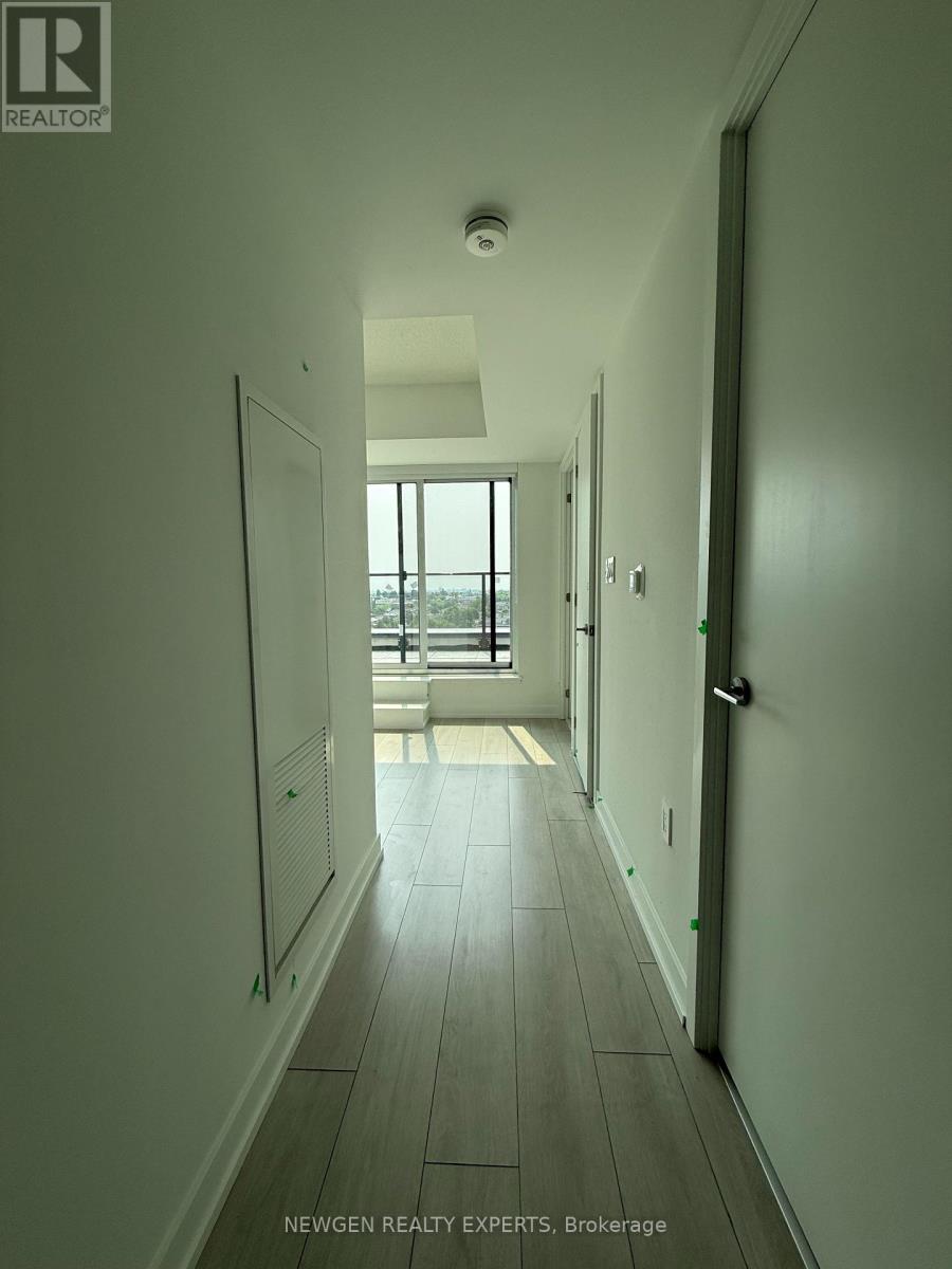 912 - 556 Marlee Avenue, Toronto, Ontario M6B 0B1 - Photo 2 - W13586796