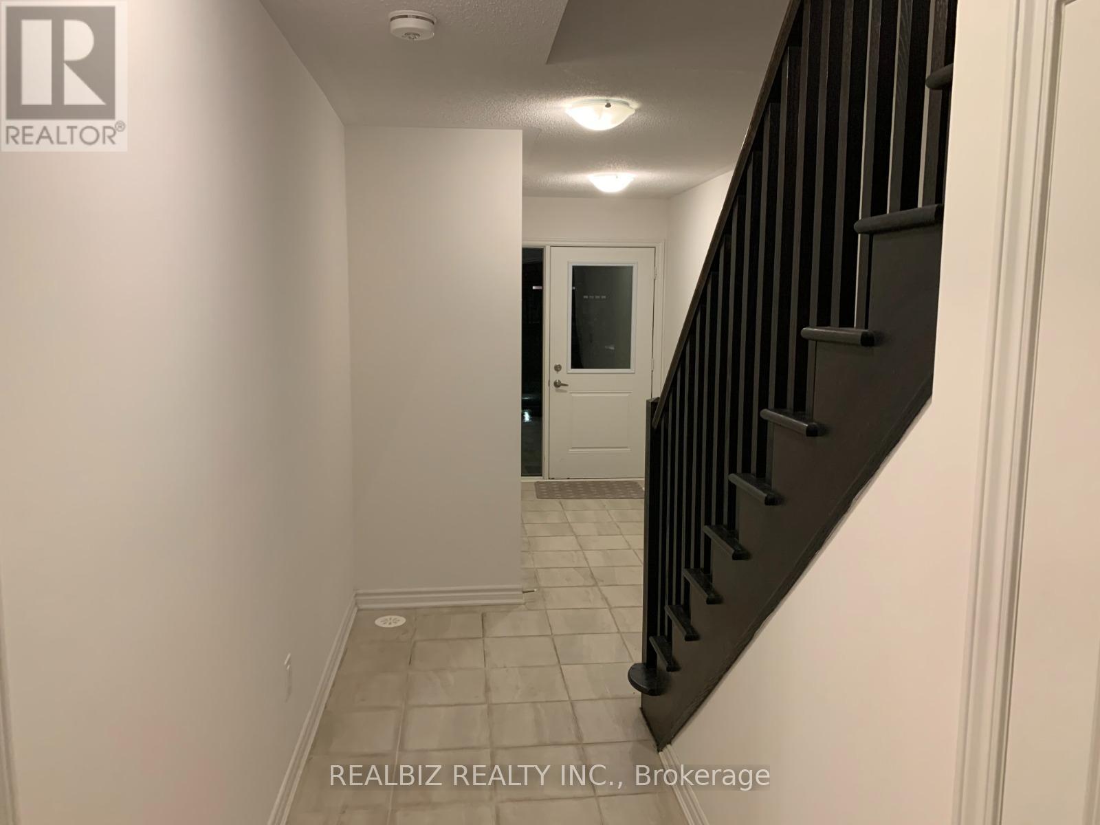 19 Upper - 50 Edinburgh Drive, Brampton, Ontario L6Y 1N9 - Photo 3 - W13586806