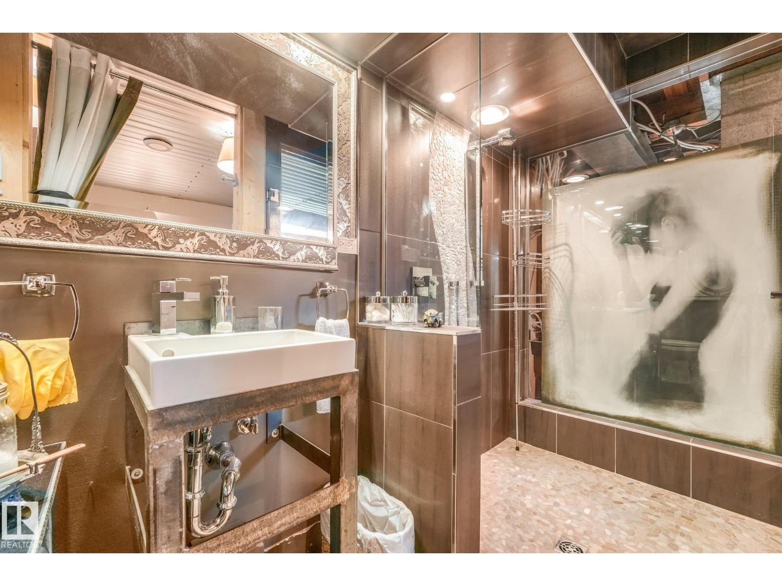11836 135 St NW, Edmonton, Alberta  T5L 1W6 - Photo 36 - E4499822