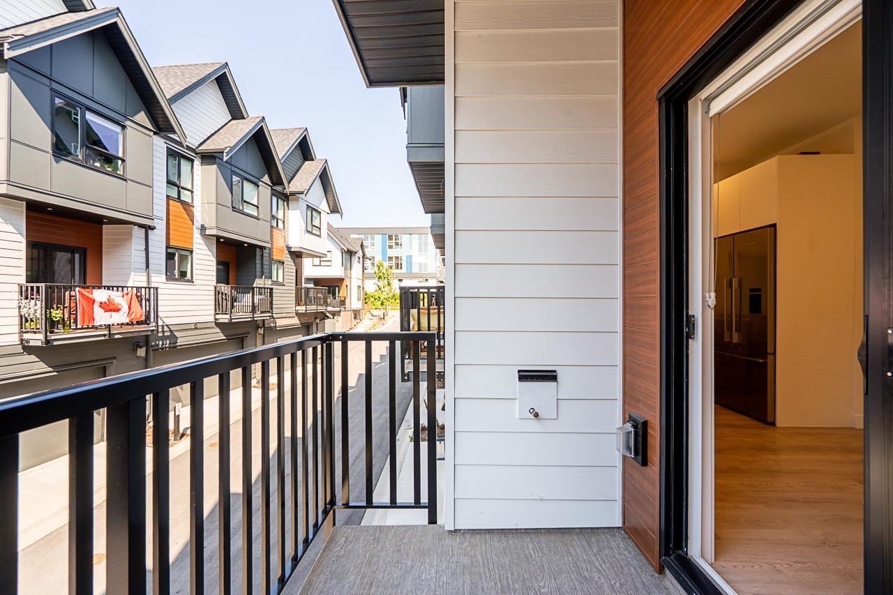 7 1959 165a Street, Surrey, British Columbia  V3Z 1K3 - Photo 5 - R3147373