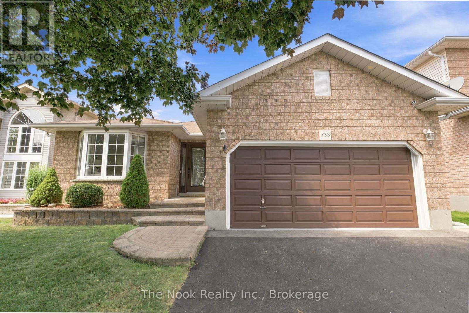733 SUNDANCE CIRCLE, Oshawa, Ontario