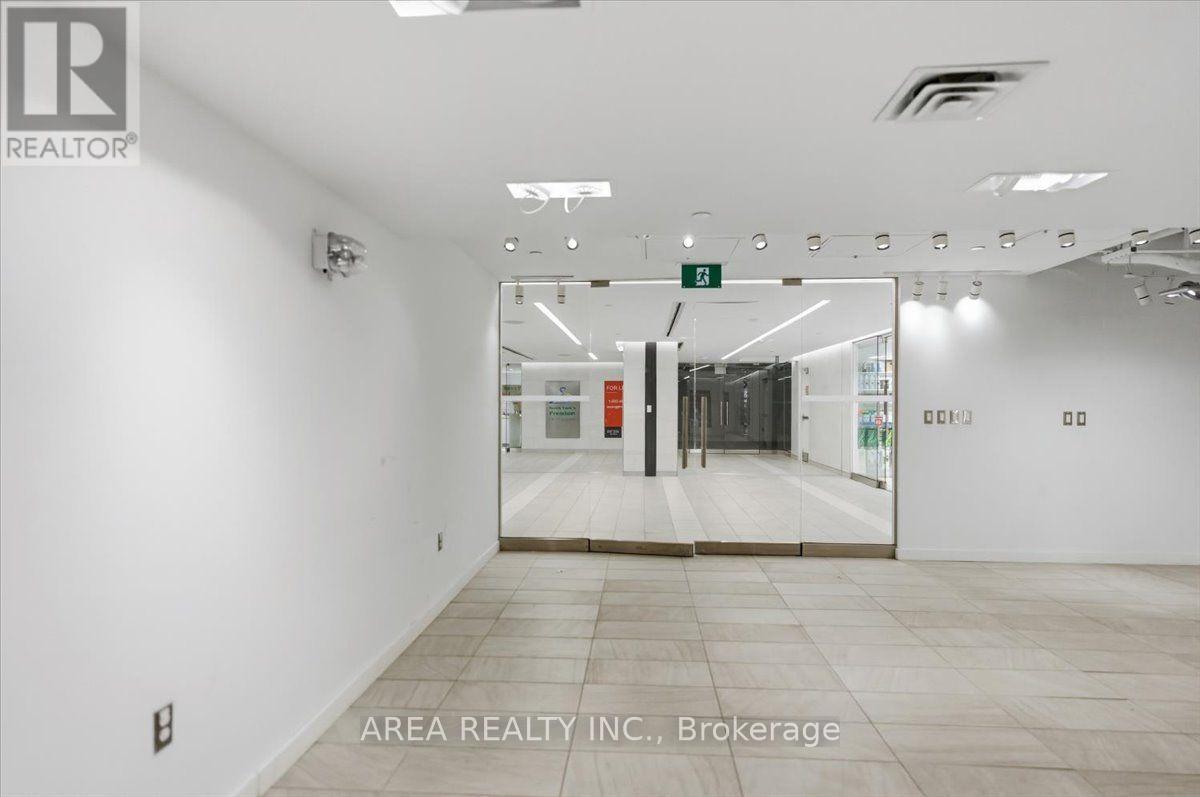 237e - 4841 Yonge Street, Toronto, Ontario M2N 5X2 - Photo 8 - C13586856
