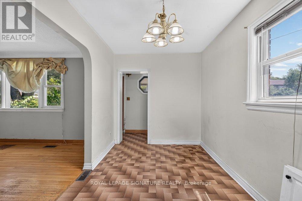10 Rossford Road, Toronto, Ontario M1R 4B3 - Photo 4 - E13586838