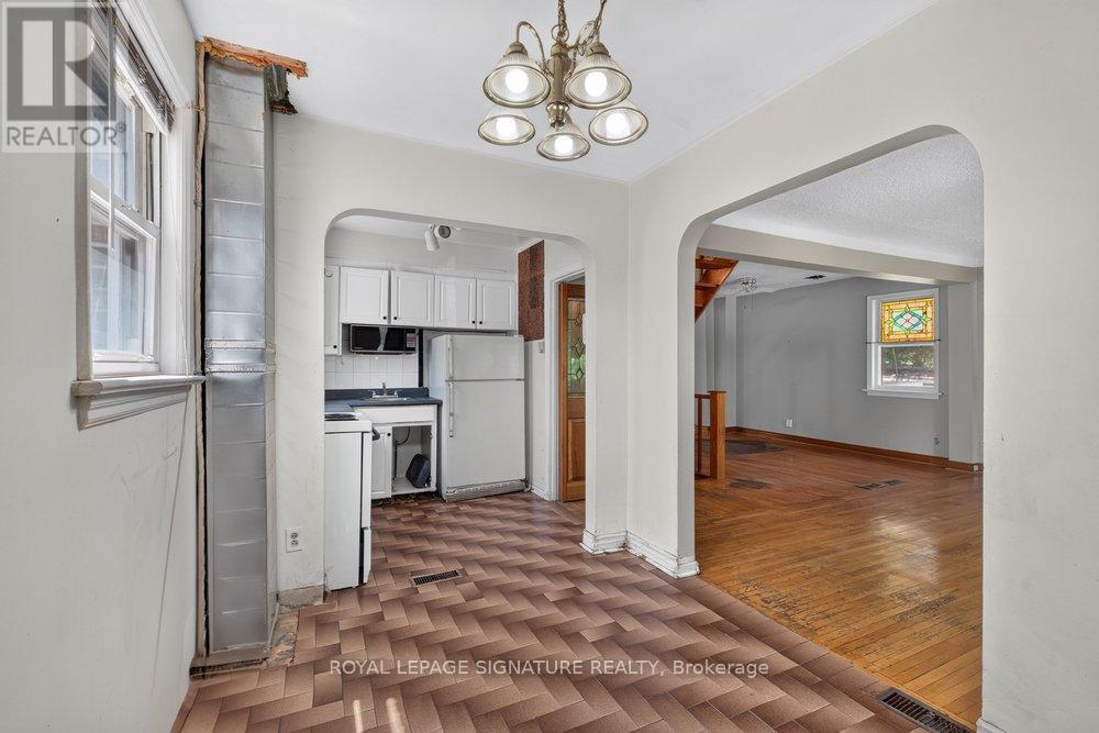 10 Rossford Road, Toronto, Ontario M1R 4B3 - Photo 8 - E13586838