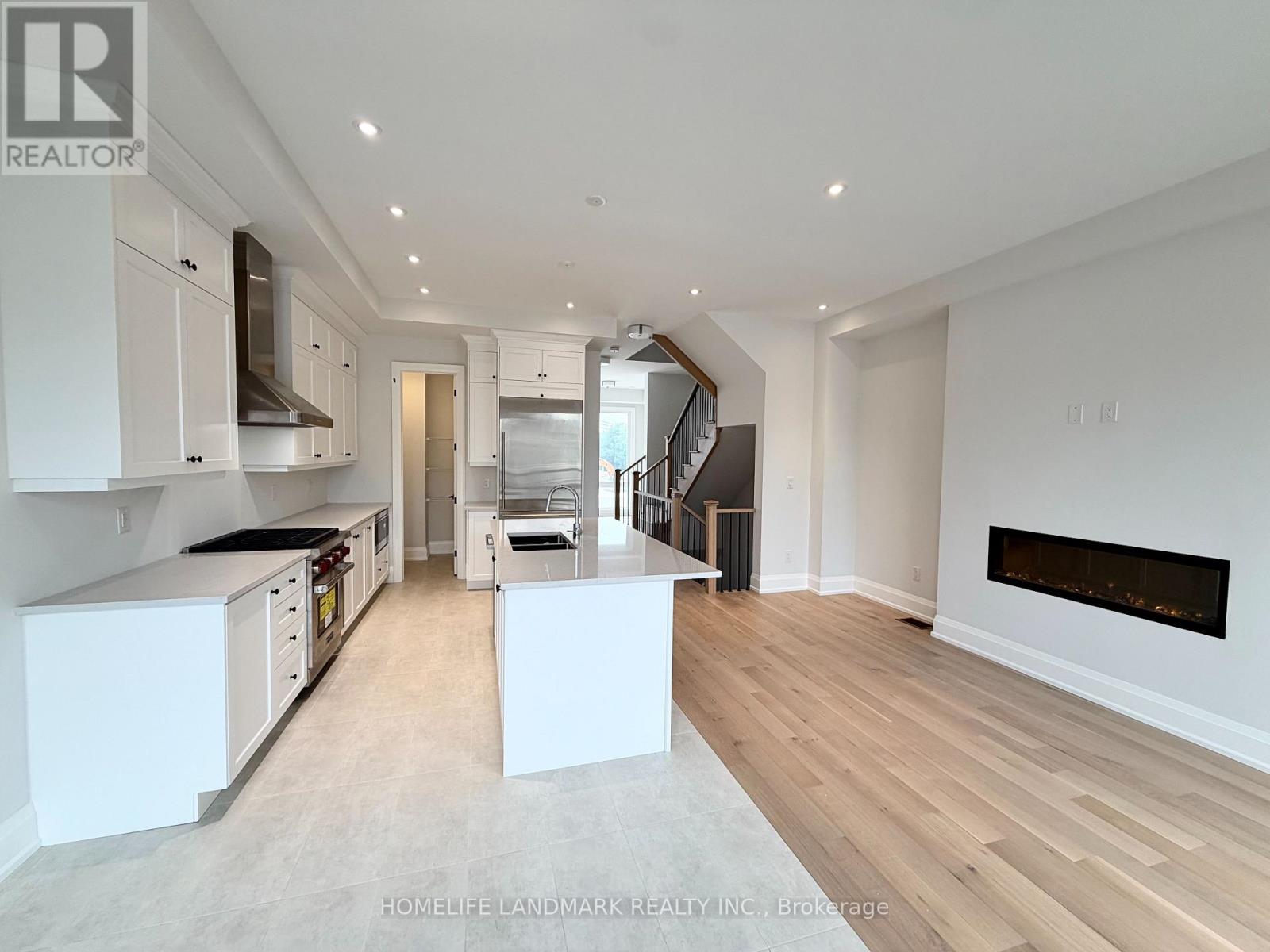 433 York Downs Boulevard, Markham, Ontario L6C 3R3 - Photo 6 - N13586866