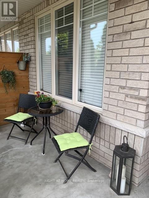 39 Pexton Avenue, Richmond Hill, Ontario L4E 4Y4 - Photo 2 - N13586872