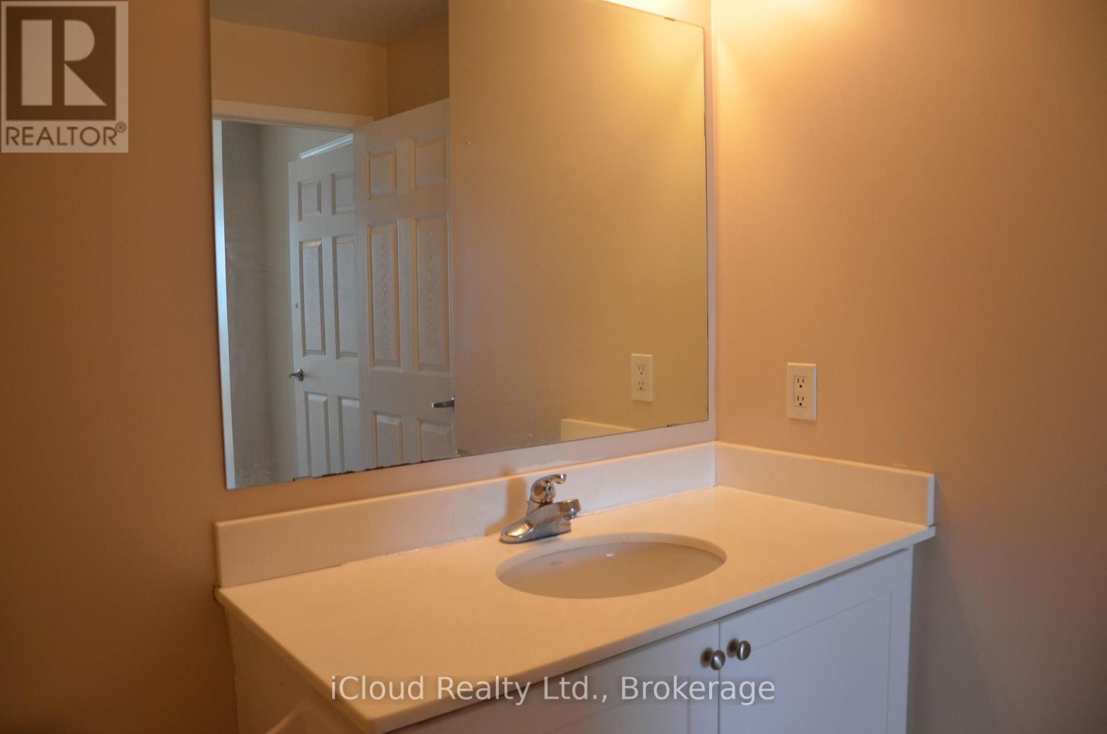 1610 - 388 Prince Of Wales Dr Drive, Mississauga, Ontario L5B 0A1 - Photo 15 - W13586830