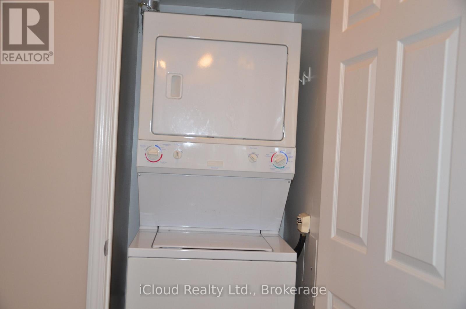 1610 - 388 Prince Of Wales Dr Drive, Mississauga, Ontario L5B 0A1 - Photo 32 - W13586830