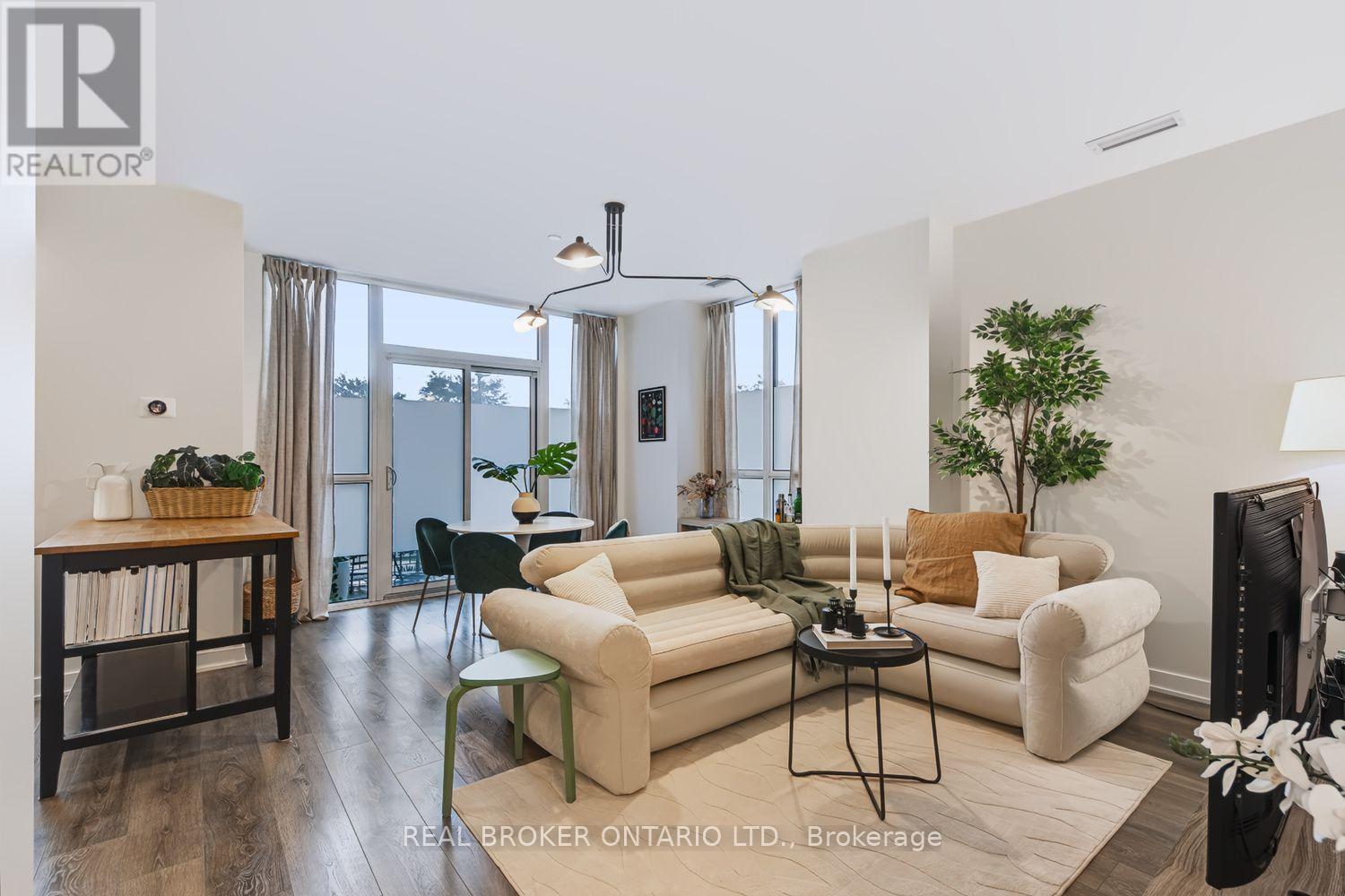 108 - 4633 Glen Erin Drive, Mississauga, Ontario L5M 7E1 - Photo 3 - W13586836