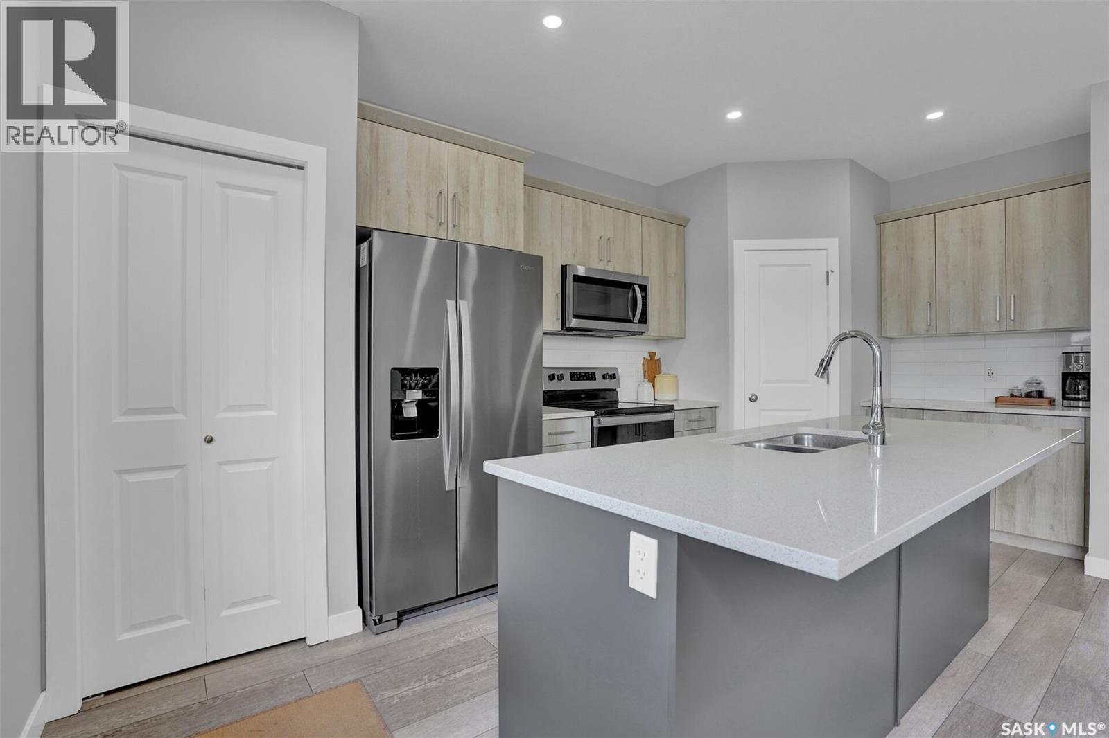 7945 Flax Avenue, Regina, Saskatchewan  S4Y 0E6 - Photo 4 - SK043127
