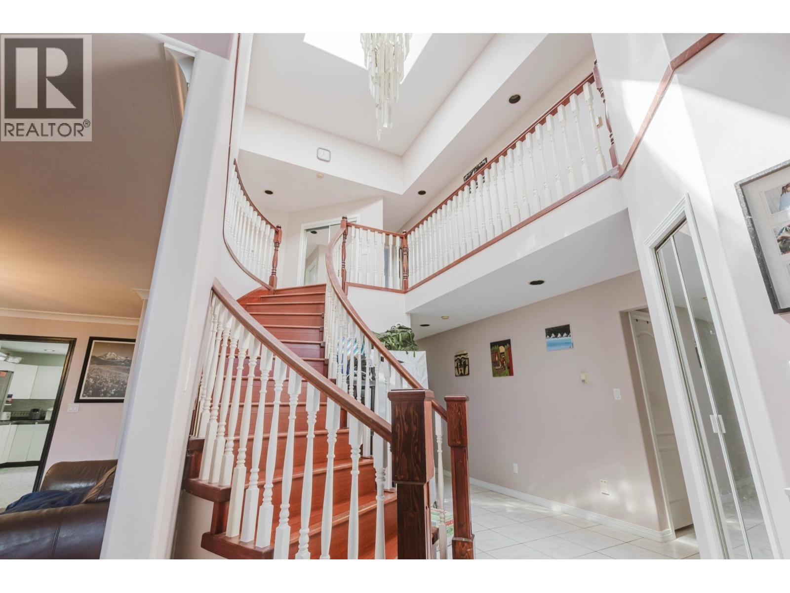 1226 Salter Street, New Westminster, British Columbia V3M 5A7 - Photo 5 - R3147937