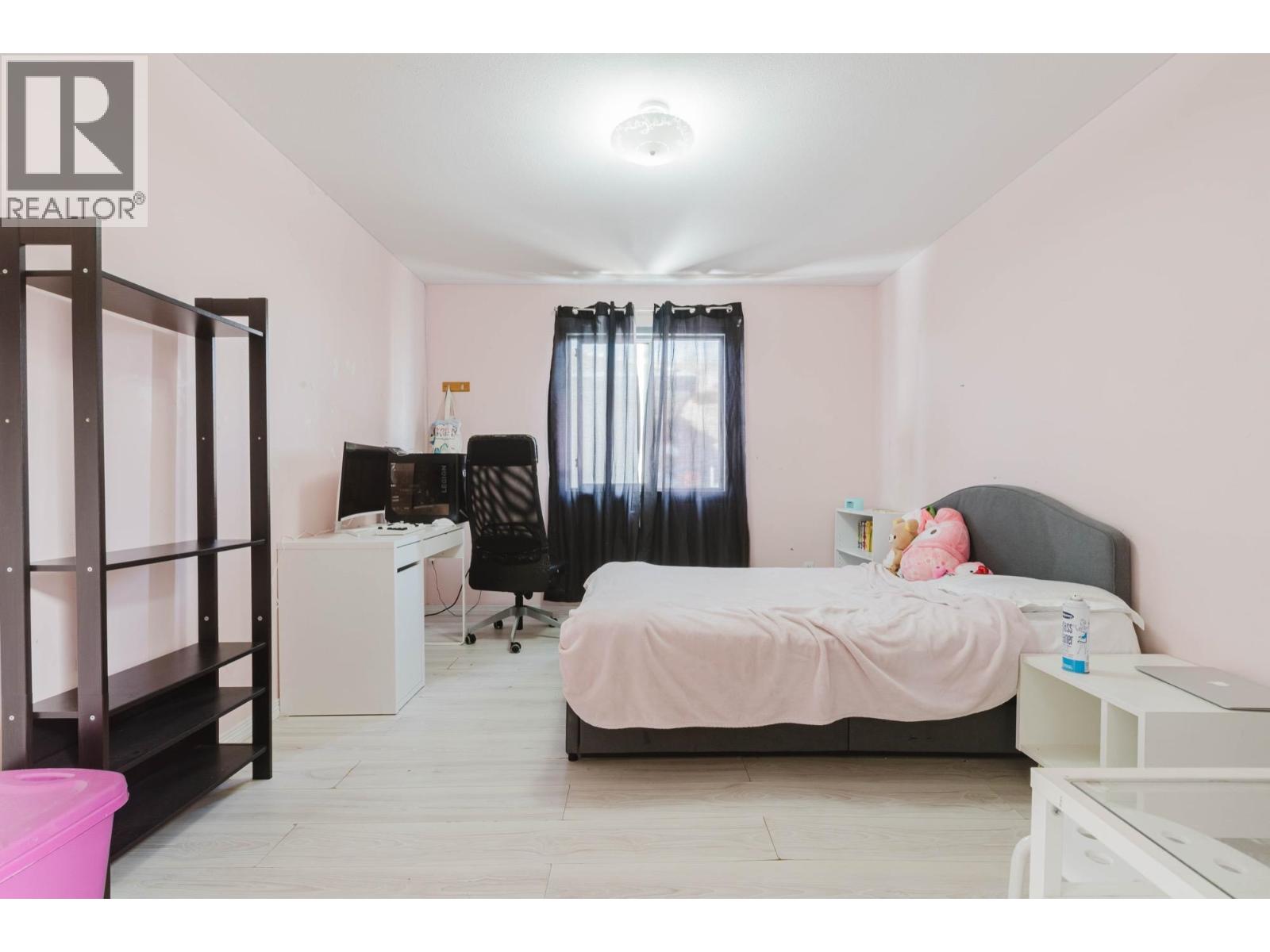 1226 Salter Street, New Westminster, British Columbia V3M 5A7 - Photo 10 - R3147937