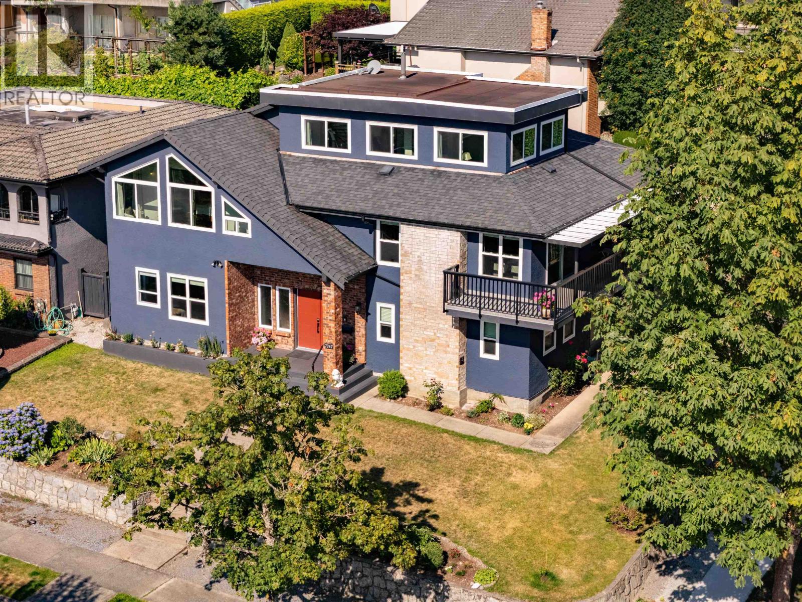 7347 Queenston Court, Burnaby, British Columbia  V5A 3M5 - Photo 3 - R3147963