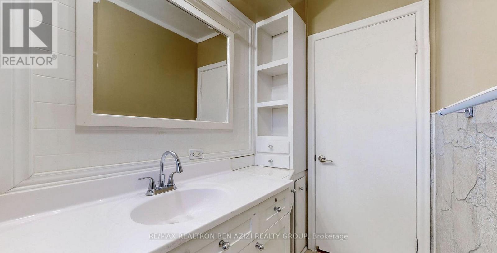 Main - 49 Don Mor Drive, Newmarket, Ontario L3Y 1G8 - Photo 15 - N13586508