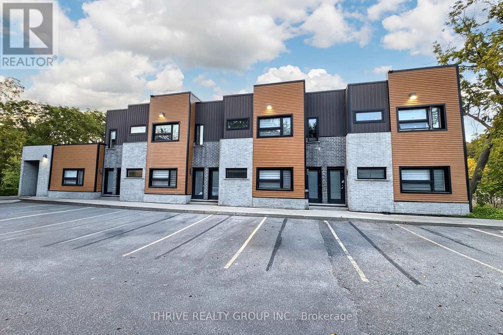 2 - 147 POND MILLS ROAD, London South, Ontario