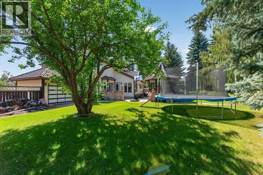 128 Santana Court NW, Calgary, Alberta  T3K 3L9 - Photo 33 - A2330442