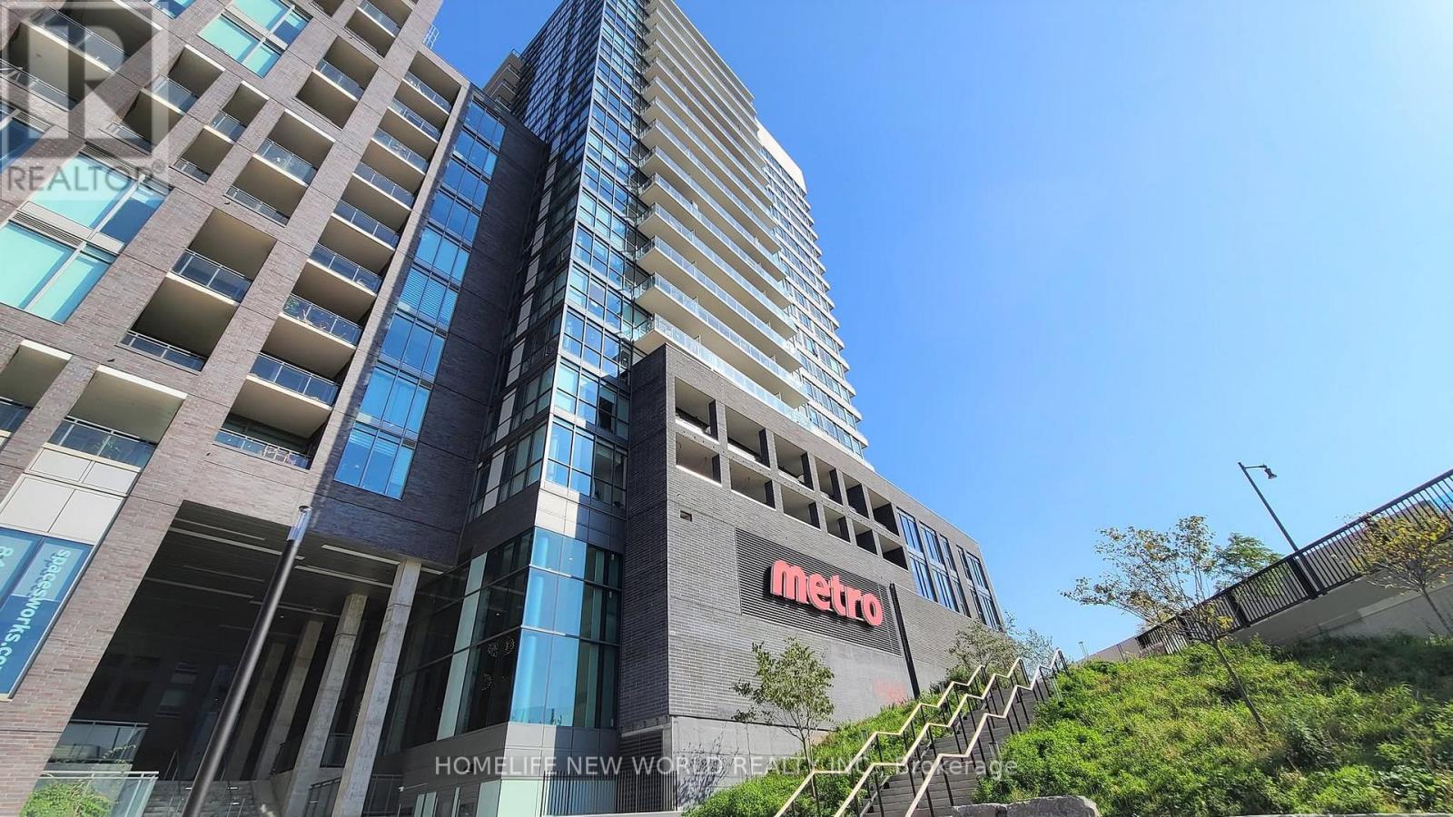 632 - 20 MINOWAN MIIKAN LANE, Toronto (Little Portugal)