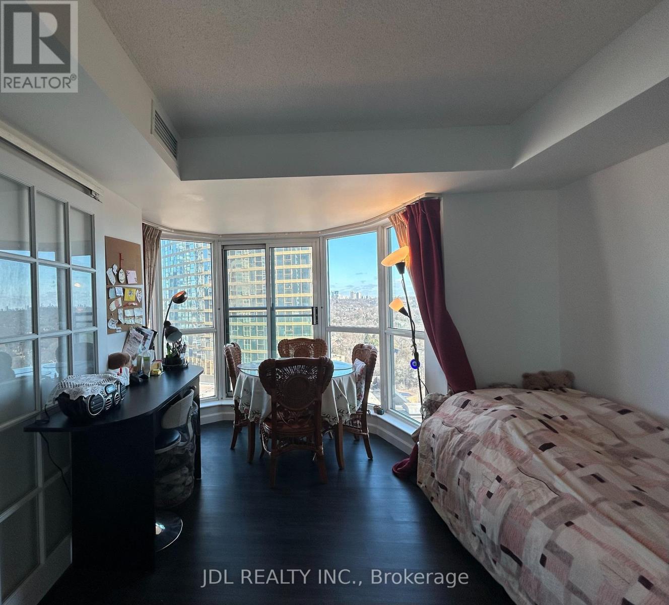 #2303 Unit A - 8 Park Rd Road, Toronto, Ontario  M4W 3S5 - Photo 2 - C13586882