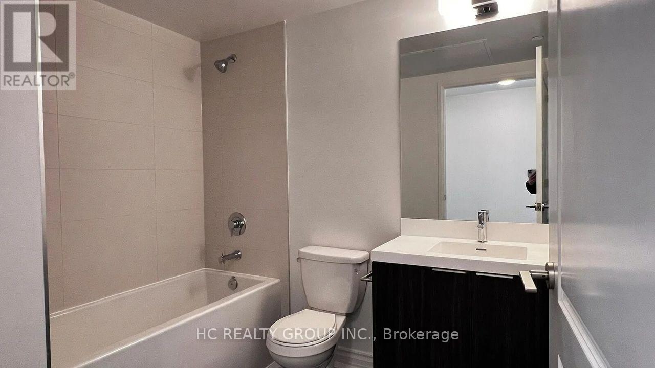 8 Widmer Street, Toronto, Ontario  M5V 0W6 - Photo 5 - C13586952