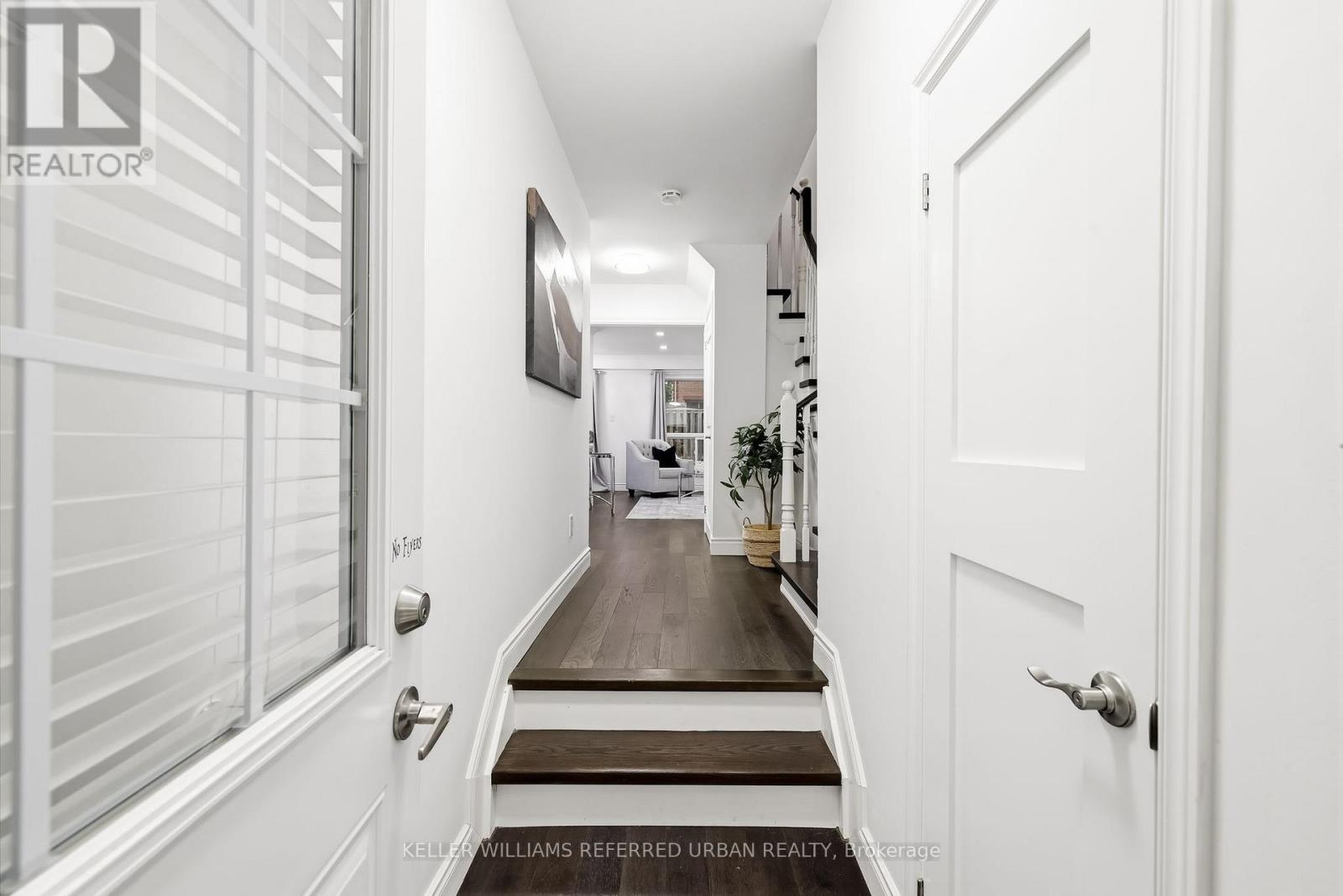 25 - 10 Bassett Boulevard, Whitby, Ontario  L1N 9C3 - Photo 4 - E13586932