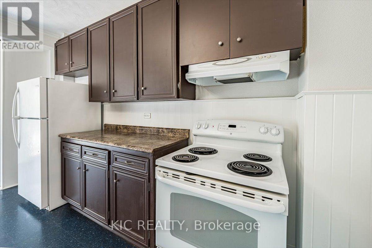 145 Boultbee Avenue, Toronto, Ontario  M4J 1B2 - Photo 14 - E13586968