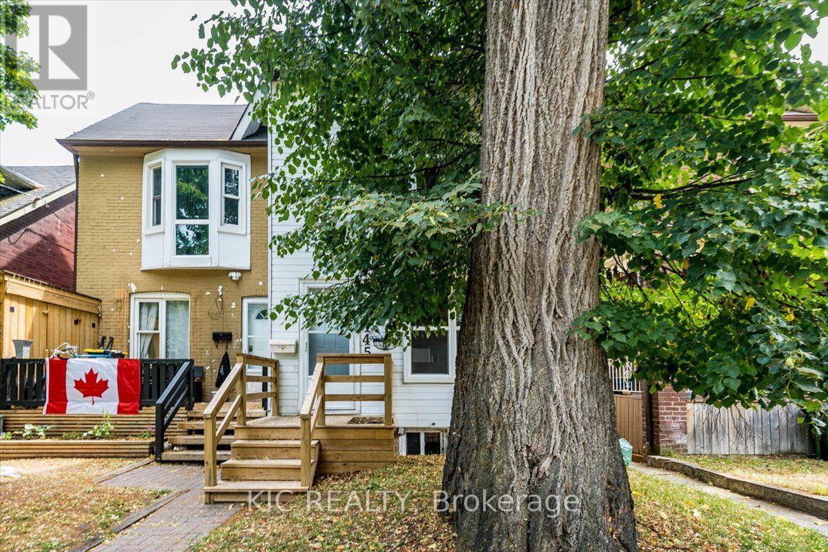 145 Boultbee Avenue, Toronto, Ontario  M4J 1B2 - Photo 2 - E13586968