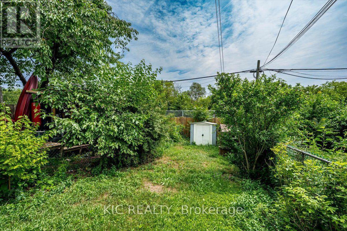 145 Boultbee Avenue, Toronto, Ontario  M4J 1B2 - Photo 37 - E13586968