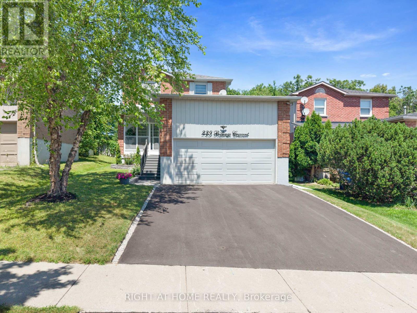 229 BILLINGS CRESCENT, Newmarket, Ontario