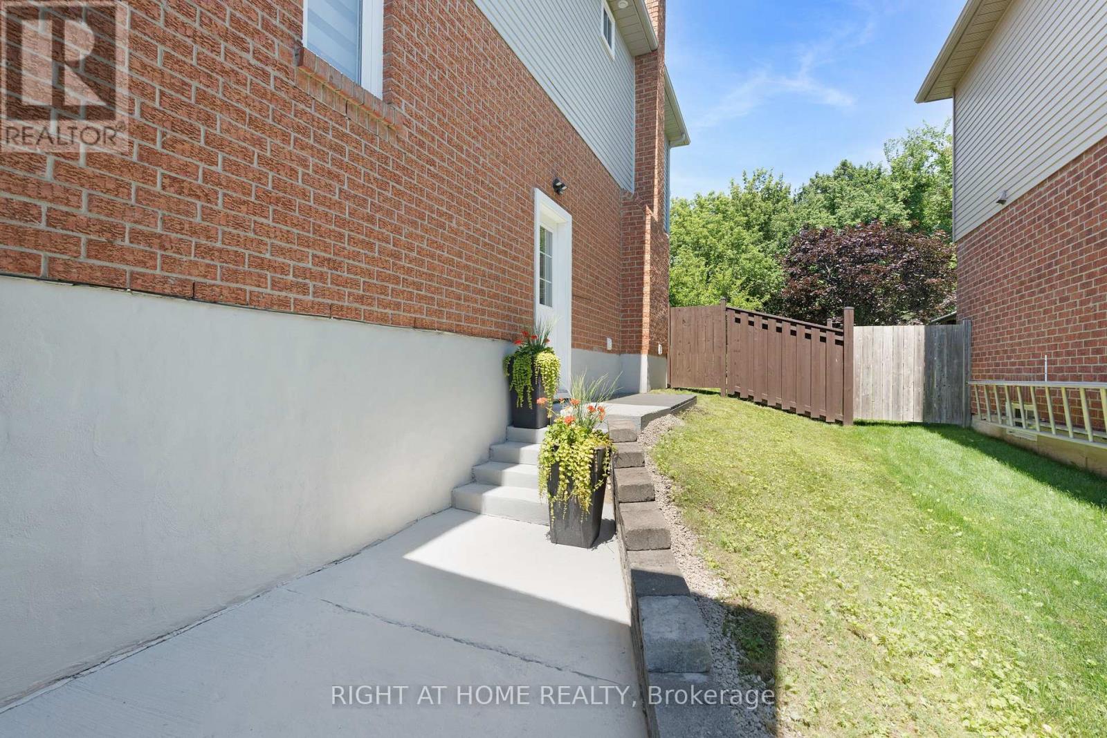 229 Billings Crescent, Newmarket, Ontario  L3Y 7Y8 - Photo 29 - N13586886