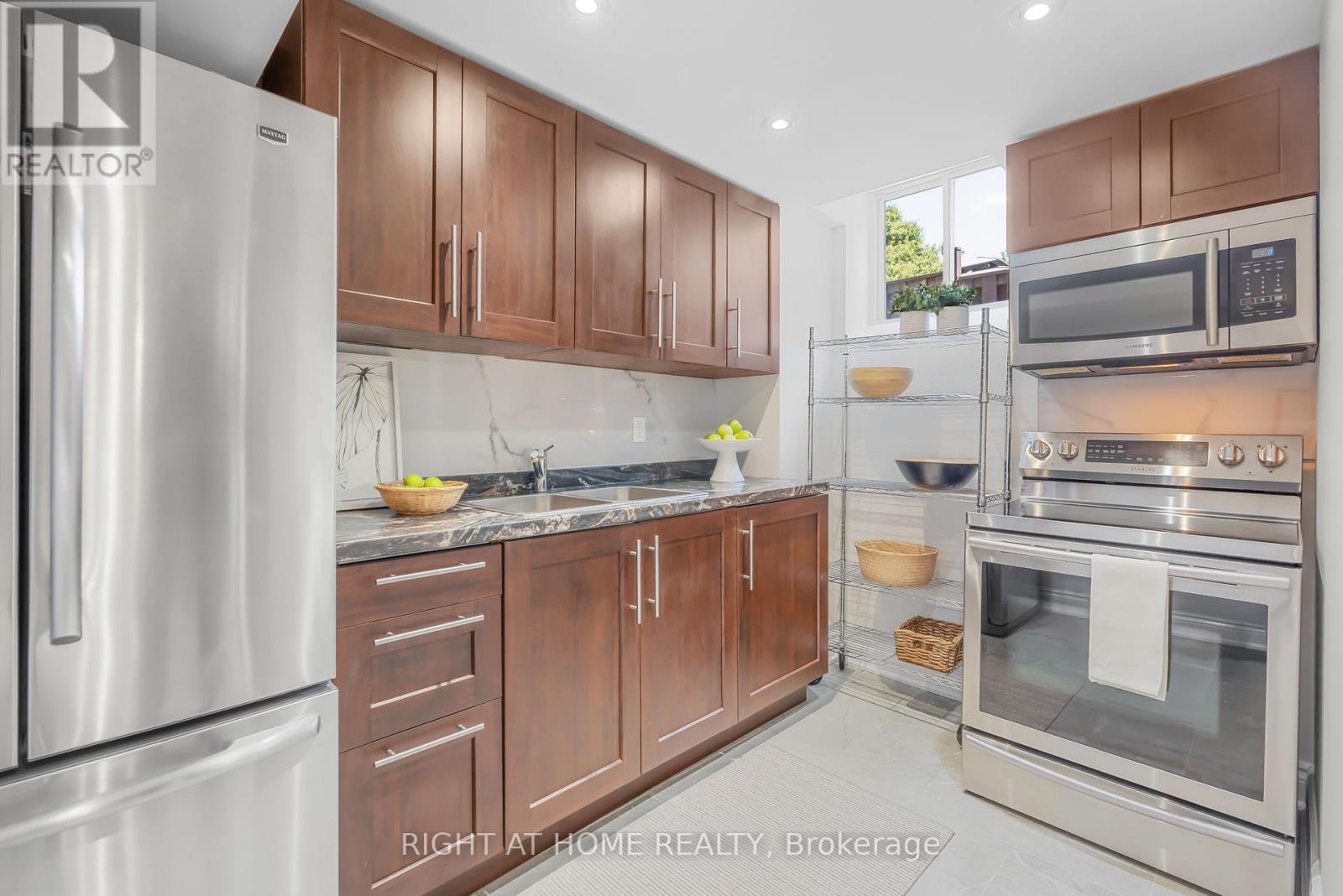 229 Billings Crescent, Newmarket, Ontario  L3Y 7Y8 - Photo 34 - N13586886