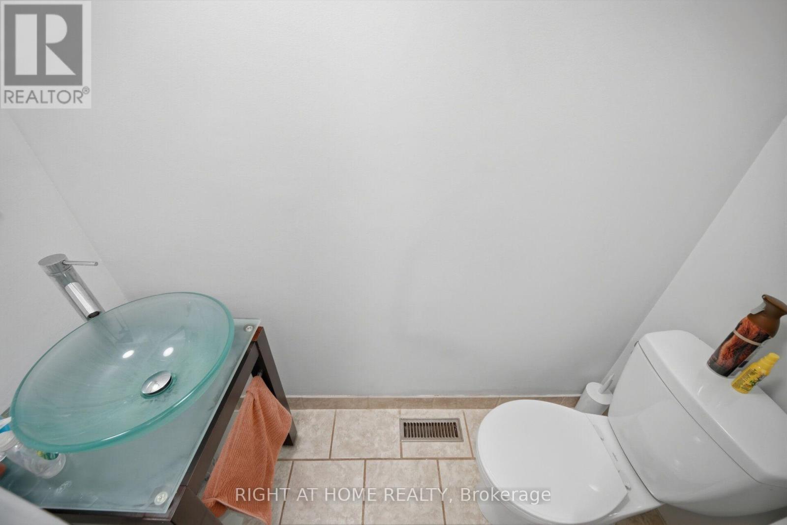 121 Bob O'link Avenue, Vaughan, Ontario  L4K 1H1 - Photo 33 - N13586930