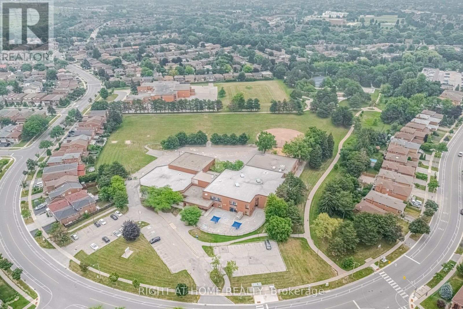121 Bob O'link Avenue, Vaughan, Ontario  L4K 1H1 - Photo 39 - N13586930