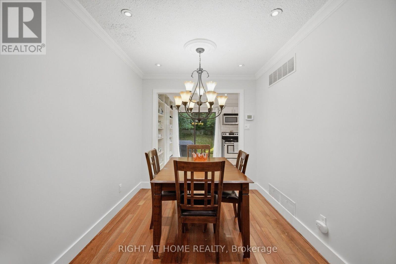 121 Bob O'link Avenue, Vaughan, Ontario  L4K 1H1 - Photo 6 - N13586930