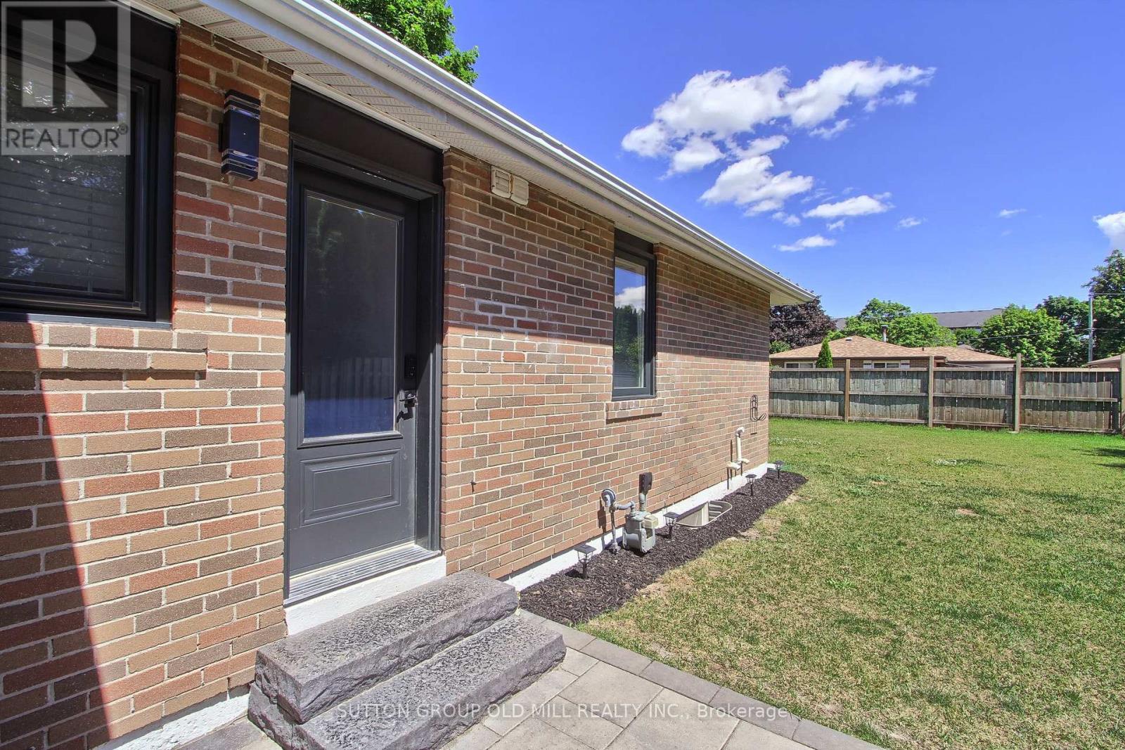 23 Moore Park Crescent, Halton Hills, Ontario L7G 2T3 - Photo 26 - W13571620
