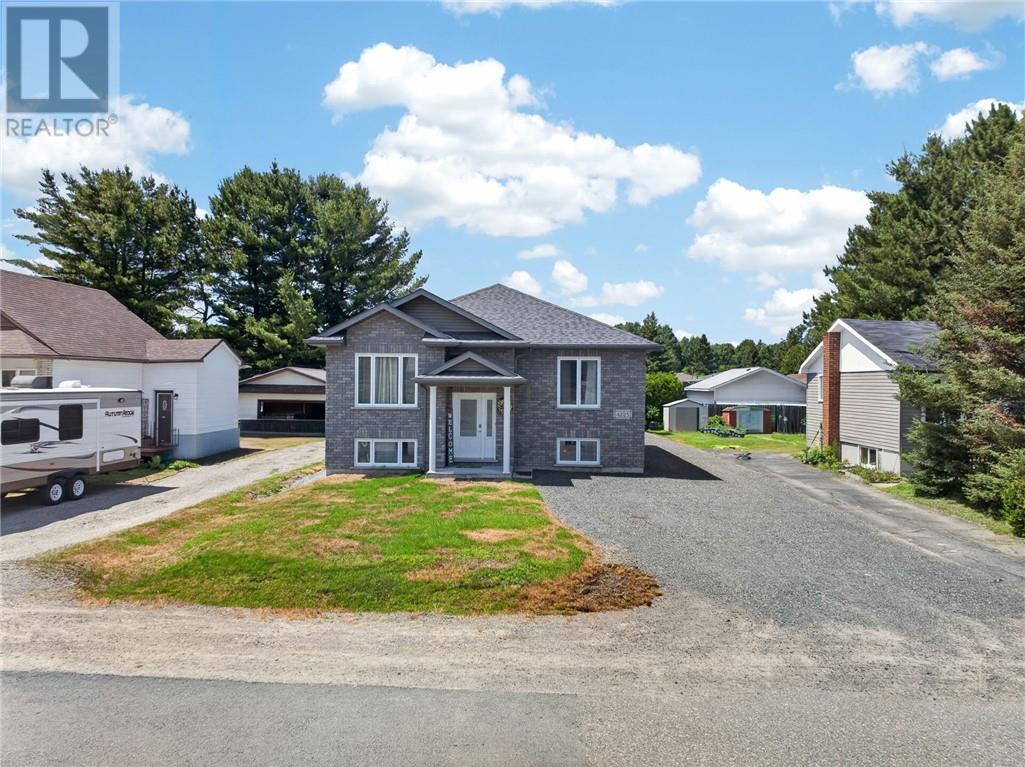 4225 Frost Avenue, Hanmer, Ontario  P3P 1E3 - Photo 4 - 2129046