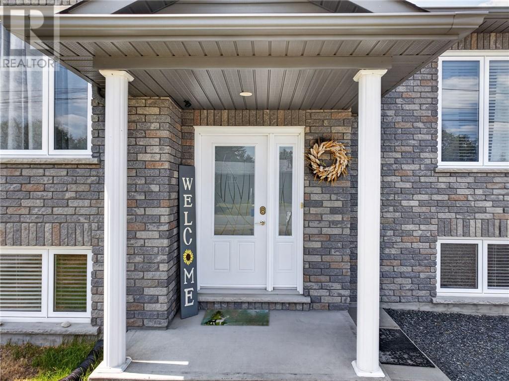 4225 Frost Avenue, Hanmer, Ontario  P3P 1E3 - Photo 7 - 2129046