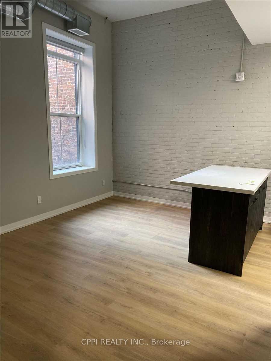 206 - 140 Simcoe Street, Peterborough, Ontario  K9H 0K5 - Photo 2 - X13586894