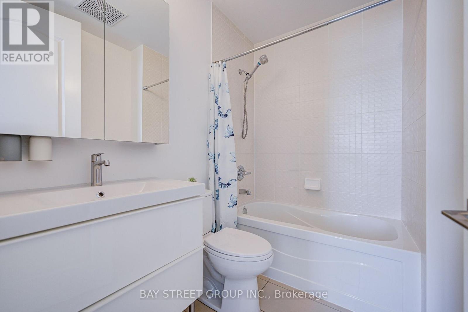 Uph 11 - 60 South Town Centre Boulevard, Markham, Ontario L6G 0C5 - Photo 33 - N13587022