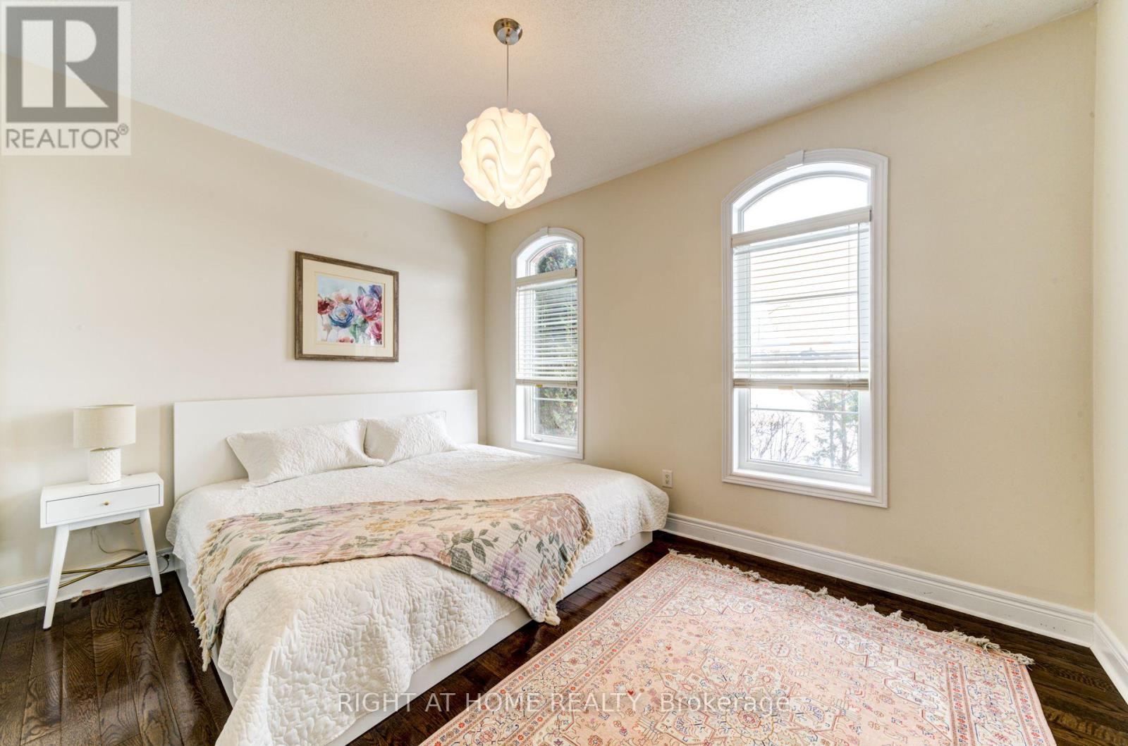 74 Royal Park Boulevard, Barrie, Ontario L4N 6M7 - Photo 5 - S13587016
