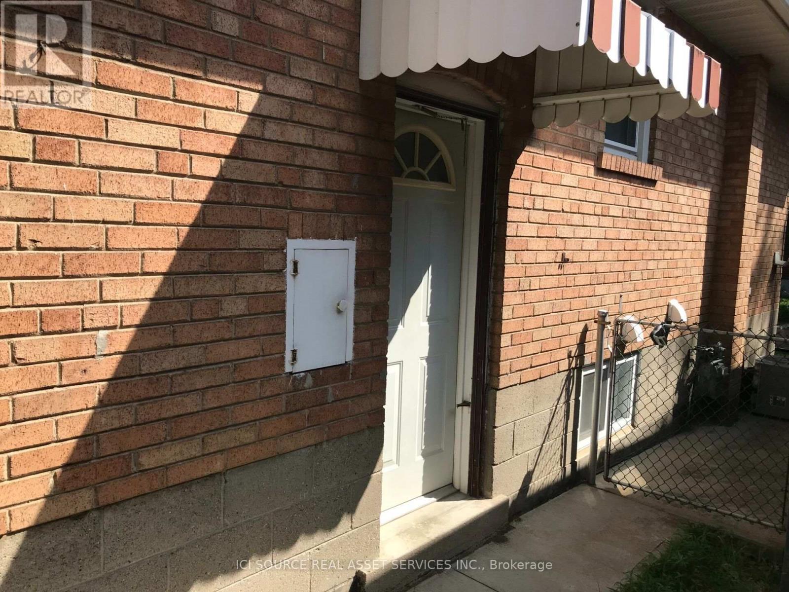 Lower Level - 69 Paulart Drive, Toronto, Ontario  M9B 3V8 - Photo 2 - W13586976
