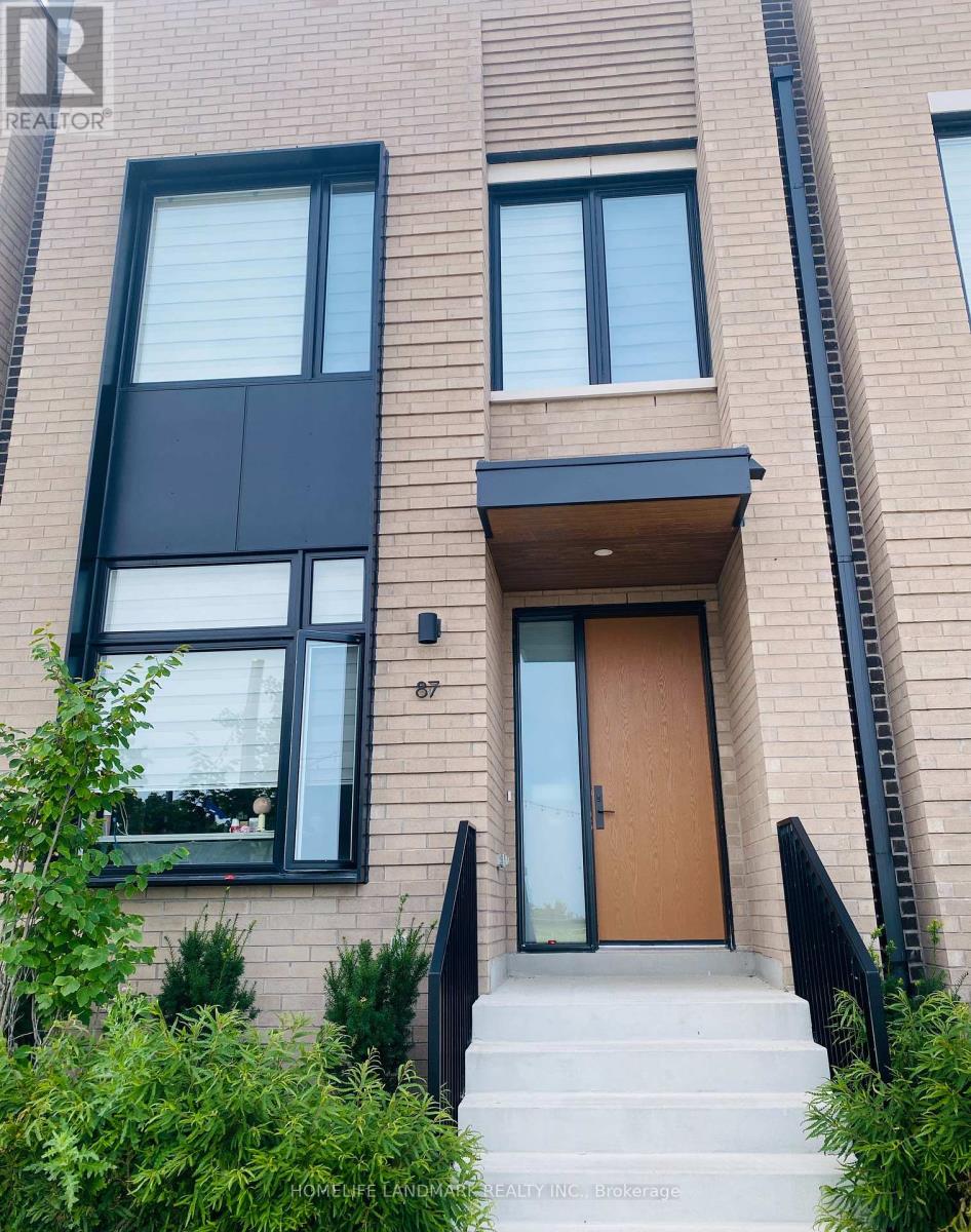 60 Lou Parsons Way NE, Mississauga, Ontario  L5H 0B2 - Photo 1 - W13586998