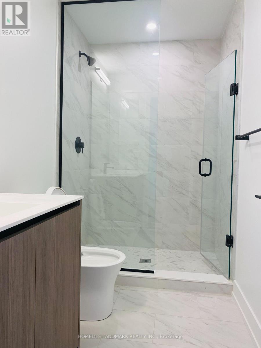 60 Lou Parsons Way NE, Mississauga, Ontario  L5H 0B2 - Photo 8 - W13586998