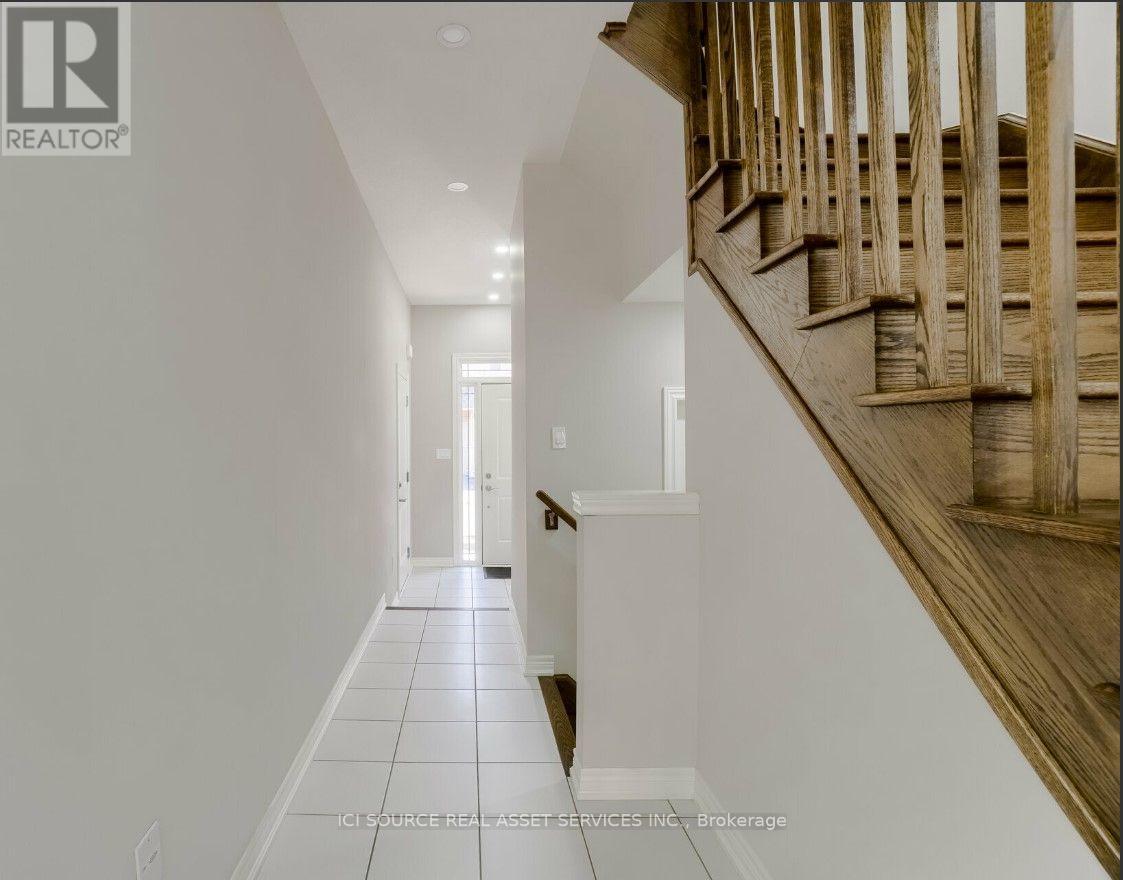 93 Sonoma Valley Crescent, Hamilton, Ontario  L9B 0J3 - Photo 2 - X13587008