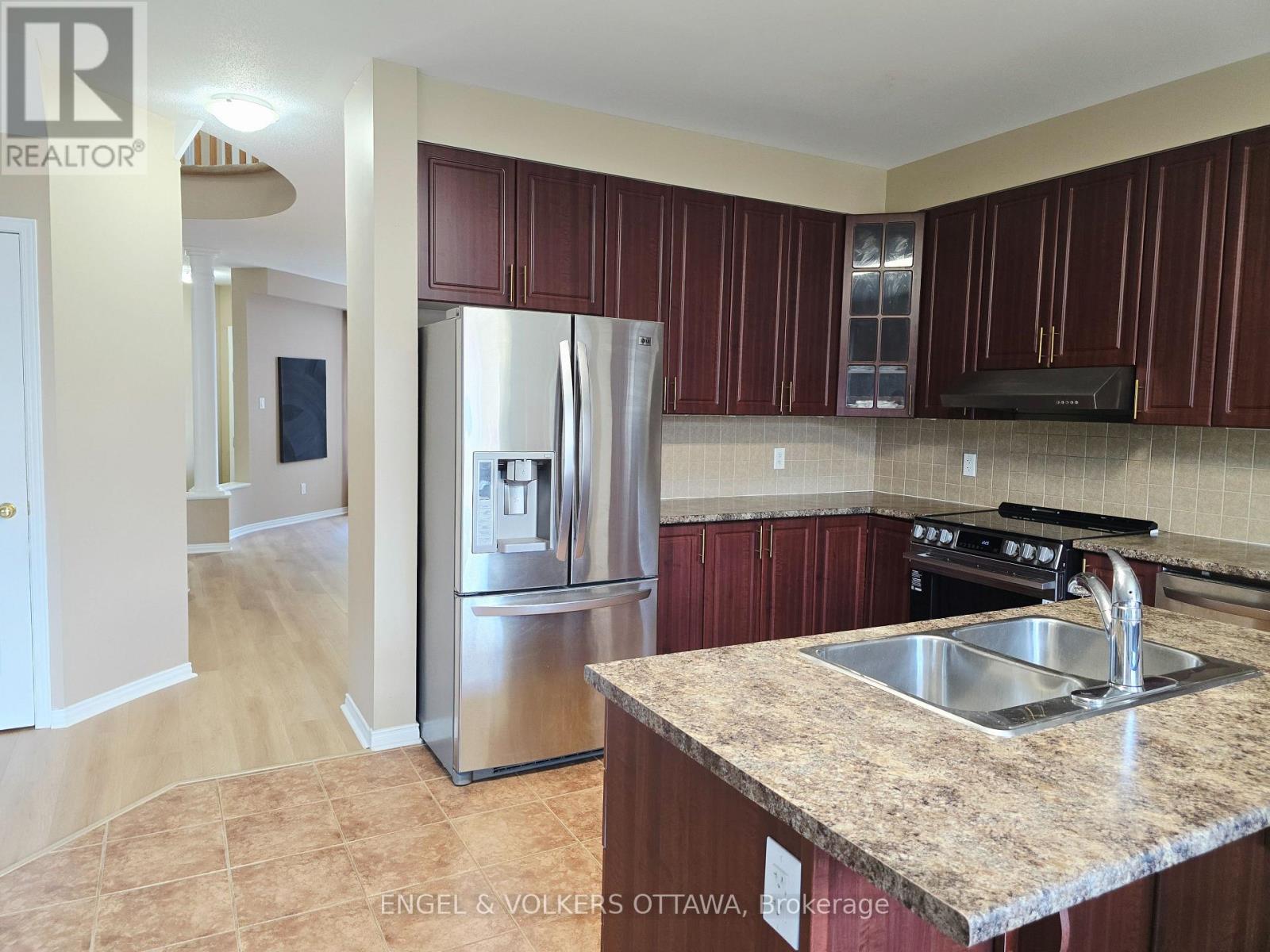 166 Macara Crescent, Ottawa, Ontario  K2K 0C9 - Photo 12 - X13540974