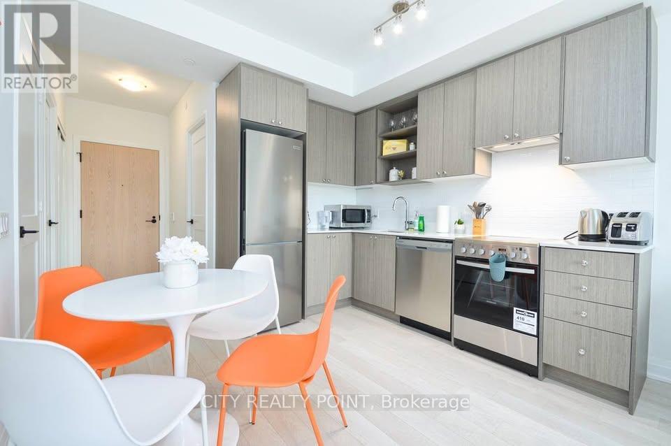 211 - 50 George Butchard Drive E. Drive E, Toronto, Ontario M3K 0C9 - Photo 3 - W13587036