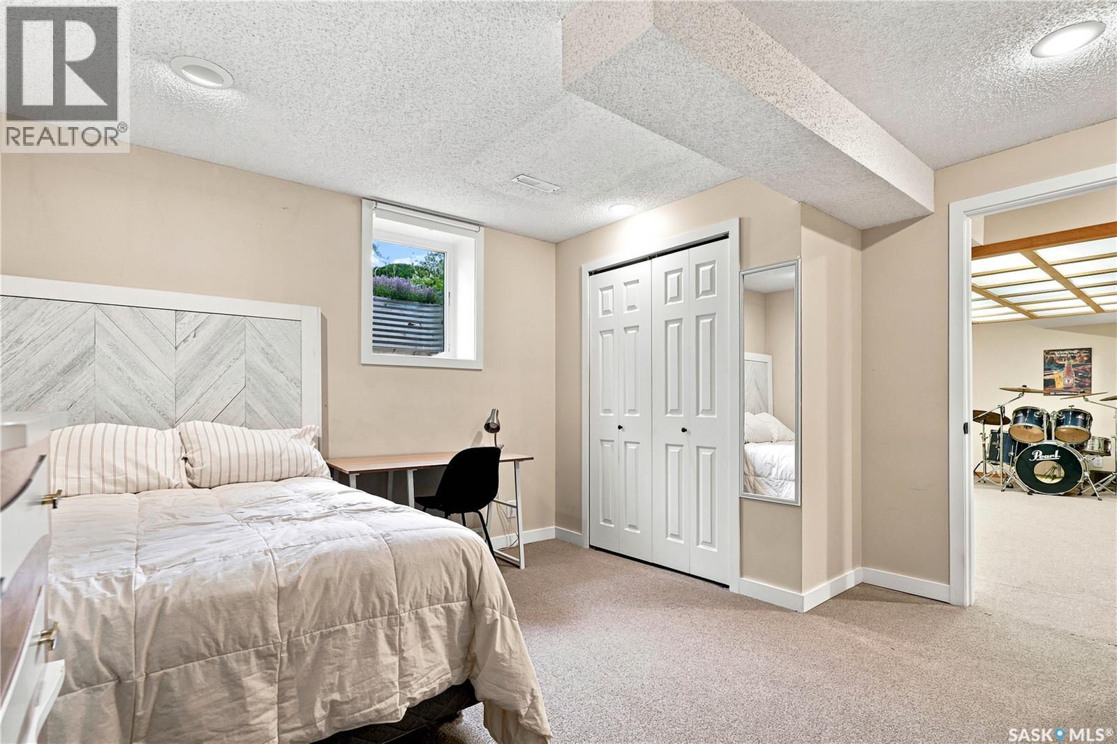 146 Highbury Place, Saskatoon, Saskatchewan  S7H 4X7 - Photo 38 - SK042825
