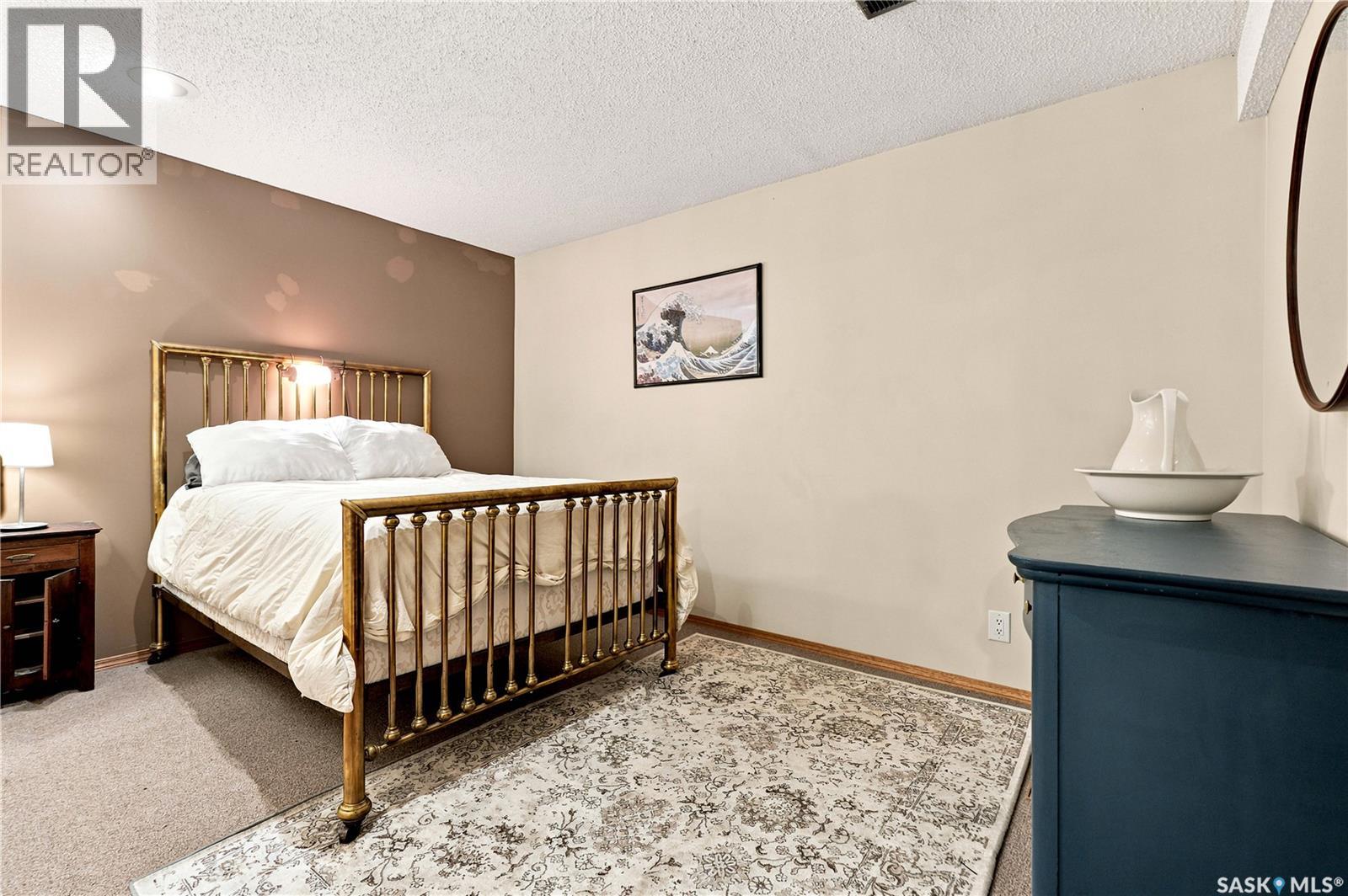 146 Highbury Place, Saskatoon, Saskatchewan  S7H 4X7 - Photo 40 - SK042825