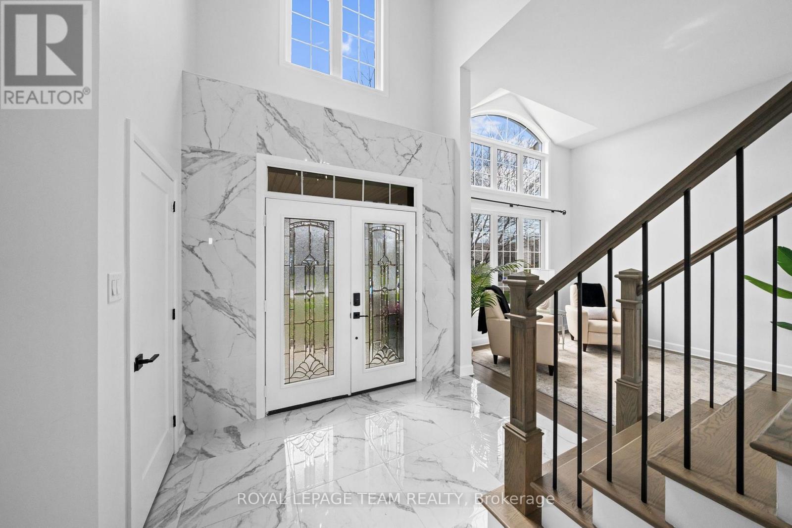6936 Mary Anne Drive, Ottawa, Ontario  K4P 0B9 - Photo 3 - X13587128
