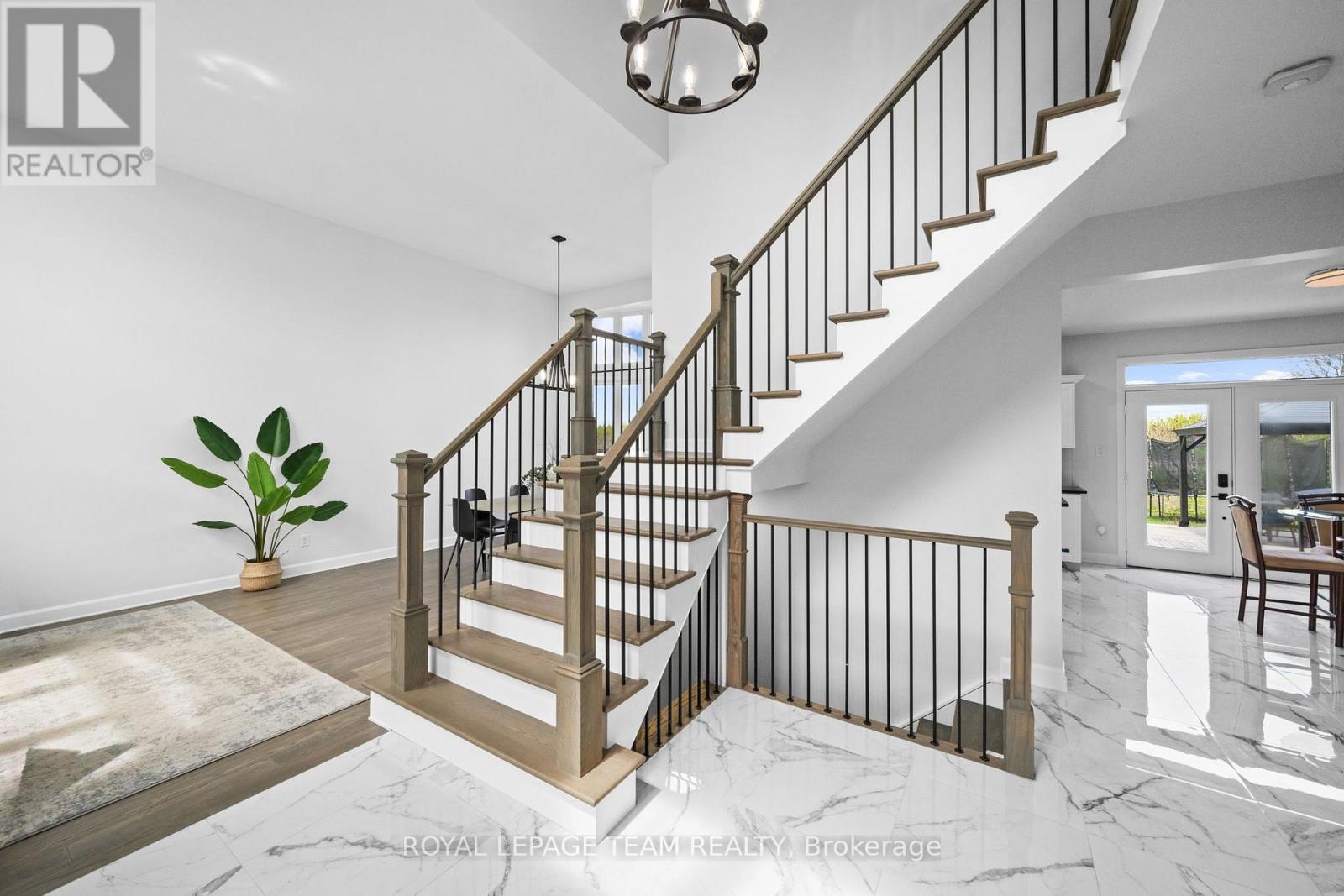 6936 Mary Anne Drive, Ottawa, Ontario  K4P 0B9 - Photo 5 - X13587128